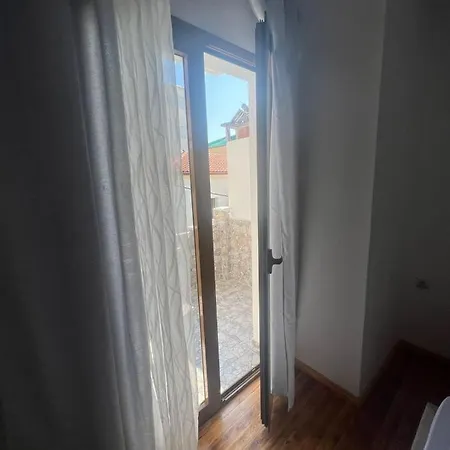 Zoto Apartment Himare
