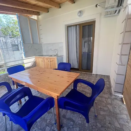 Apartment Zoto *